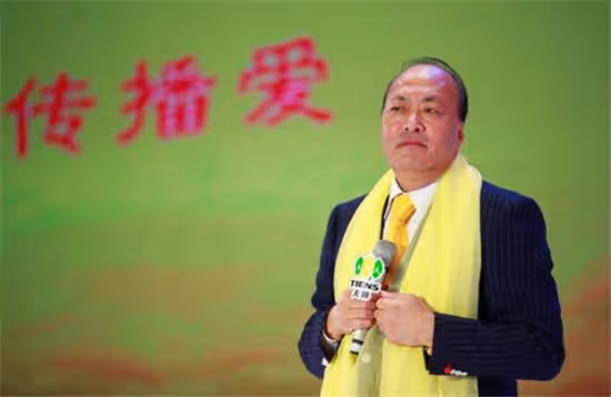 回顧李金元的發家史:靠直銷成津門首富,給員工發放豪車、遊艇