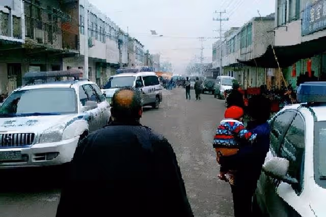 回顧朱敬四辛苦半載掙下兩處房產,小兒子欲爭家產,卻遭父親滅門