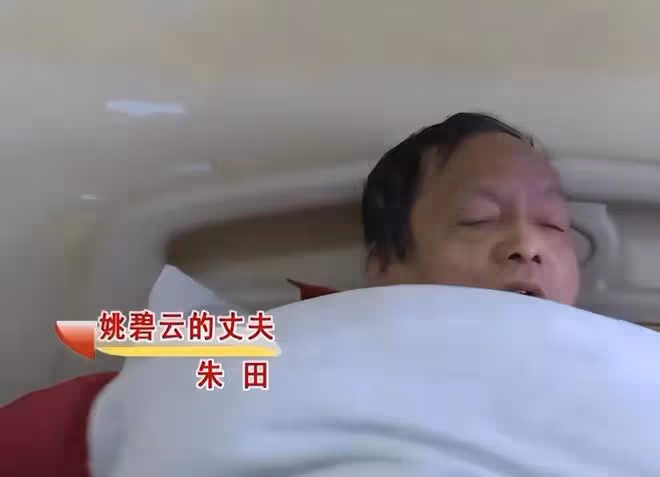 回顧:父母為省彩禮錢,逼兒子入贅斷絕關係,晚年病重找兒子要錢