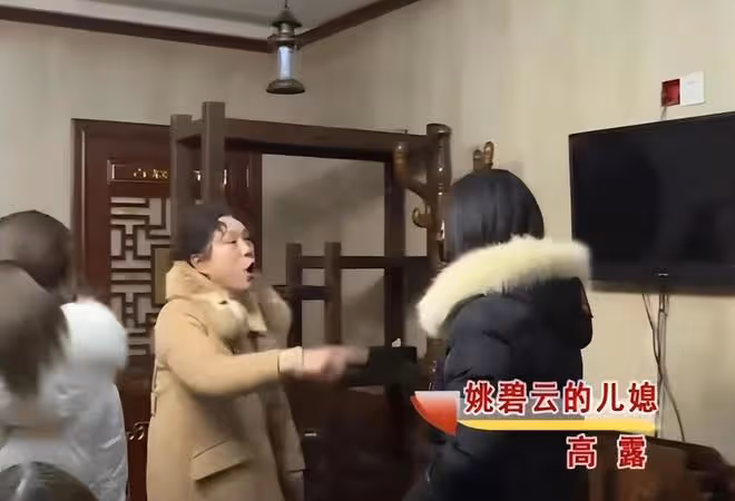回顧:父母為省彩禮錢,逼兒子入贅斷絕關係,晚年病重找兒子要錢