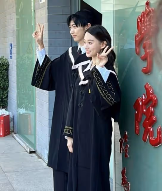 孫儷妹妹北電畢業照,和夏夢 焉栩嘉一同進入娛樂圈發展