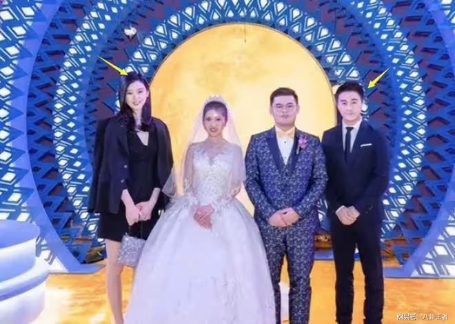 七匹狼特步豪門聯姻排場大!奚夢瑤眼神羨慕,賭王家族3人捧場