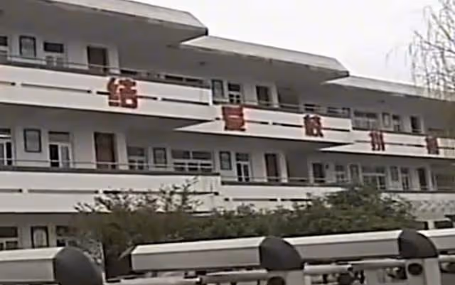 2012年江蘇女子為救兒子,逼迫被棄養16年的女兒捐骨髓,後來如何
