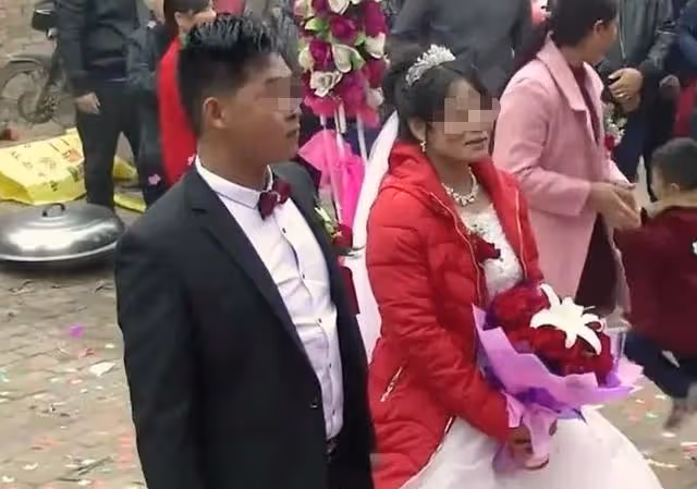 20年,江蘇一村支書女兒被亂刀砍死,警方破案後發現兇手已成屍骨