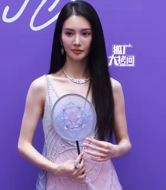 女演員長相很重要,劉亦菲一出場,才明白什麼是人間尤物