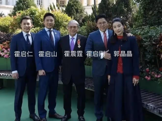 霍震霆9字回應小兒子求婚成功,40歲二兒子至今單身是「遺憾」