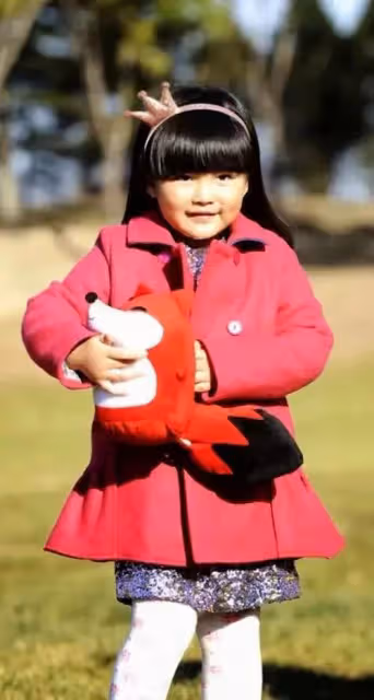 看了11歲甜馨和14歲王詩齡的近照,才明白李小璐和李湘的區別