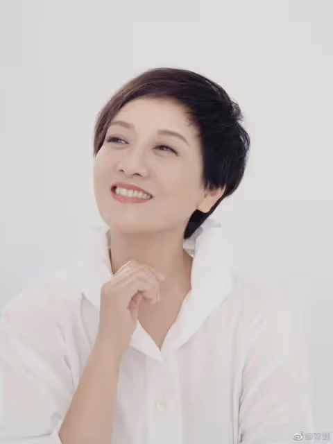 「身高不夠顏值來湊」的6位女星,最矮1米53,有人疑似1米49
