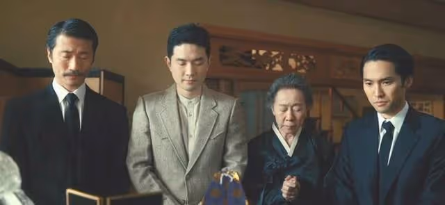 李敏鎬《柏青哥》第二季8月登場!情慾竄流,跨越時代對話