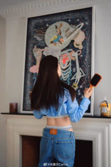 林峯老婆曬近照,穿娜扎同款辣妹褲秀馬甲線,被群嘲很「lou」