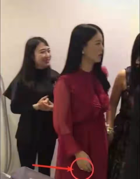 李湘這次下功夫了!瘦出曲線像換了個人,輪廓變精緻好上鏡