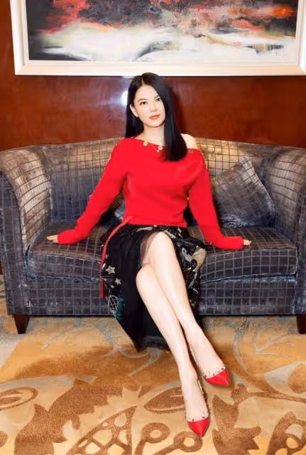 李湘這次下功夫了!瘦出曲線像換了個人,輪廓變精緻好上鏡