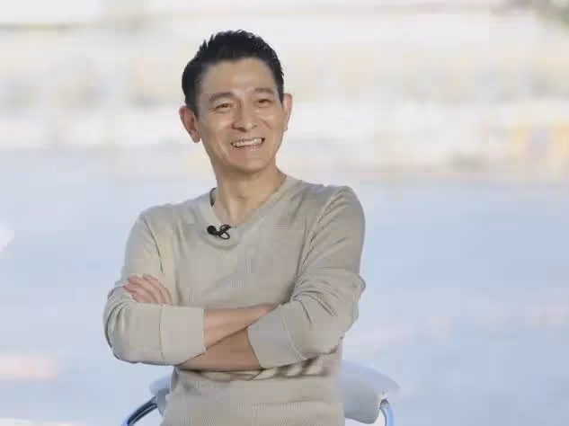 63歲劉德華成都演唱會票價最低680元,評論區炸鍋,天王沒落了