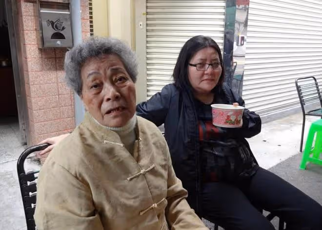 邱瓈寬母親告別儀式:王力宏 張小燕 陳建州抵達靈堂悼念