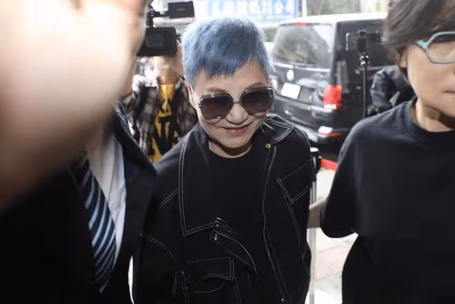 邱瓈寬母親告別儀式:王力宏 張小燕 陳建州抵達靈堂悼念