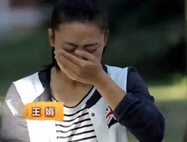 紀實河南女孩王娟6歲失去雙腿,單手爬行12年考入名校,如今怎樣