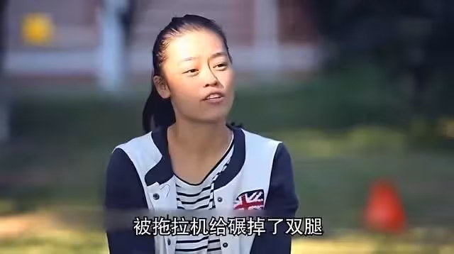 紀實河南女孩王娟6歲失去雙腿,單手爬行12年考入名校,如今怎樣