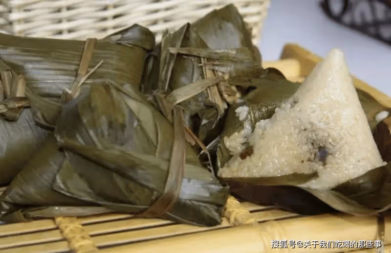 處理粽葉時,別直接入鍋煮,多做1步,粽葉柔韌好包,香味足