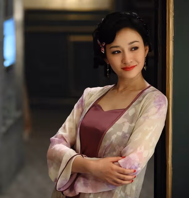 48歲李小冉狀態太絕了！論顏值從來沒輸過，論身材吸睛無數