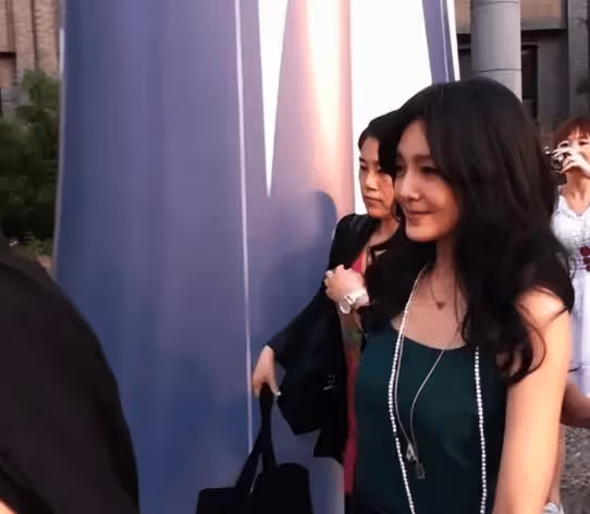 口無遮攔?小S爭議發言添亂,具俊曄行動反常頻繁回國,大S陷尷尬境地