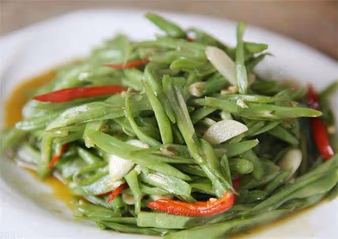 扁豆絲炒幾分鐘能熟?素炒扁豆絲要不要焯水,這樣做好看又好吃