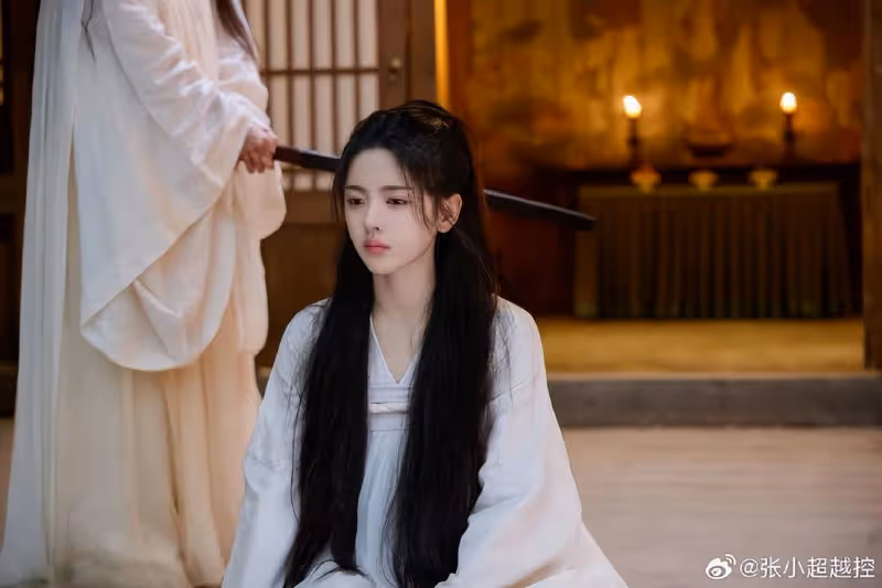 楊超越吳謹言驚艷同框《墨雨雲間》兩大美女拉高了熱度