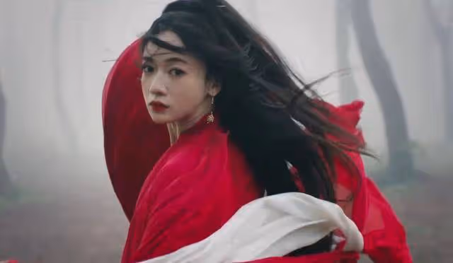 明明是同一人，演完《慶餘年》再演《墨雨雲間》，愣是沒認出來