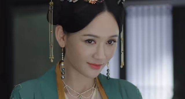 《墨雨雲間》成照妖鏡,當「科技臉」碰上天然臉,16歲女配贏麻了