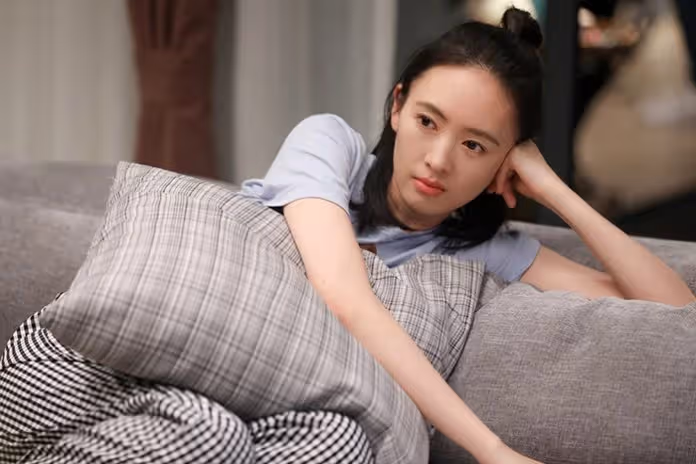 房子是我和老公一人出一半買的，平常婆婆也跟著我們住在一起。最近我媽生病「我接她來住我家」好親自照顧！結果才第3天「我老公就嫌棄我媽有老人味」要她回老家，於...