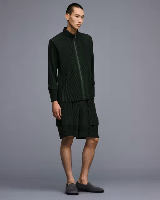 HOMME PLISSÉ ISSEY MIYAKE新店開幕　埠袋縐褶包、獨家季節色搶客