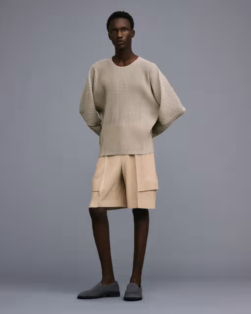 HOMME PLISSÉ ISSEY MIYAKE新店開幕　埠袋縐褶包、獨家季節色搶客