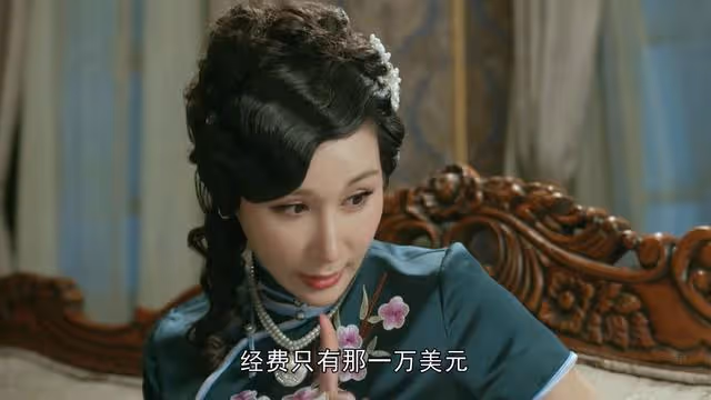 最大BOSS蜂王露餡,甦醒發現這女人隱藏真深