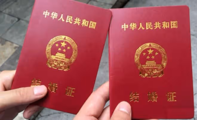 16年杭州洋女婿腦死亡,妻子穿旗袍送他離開人世,捐遺體救了6人