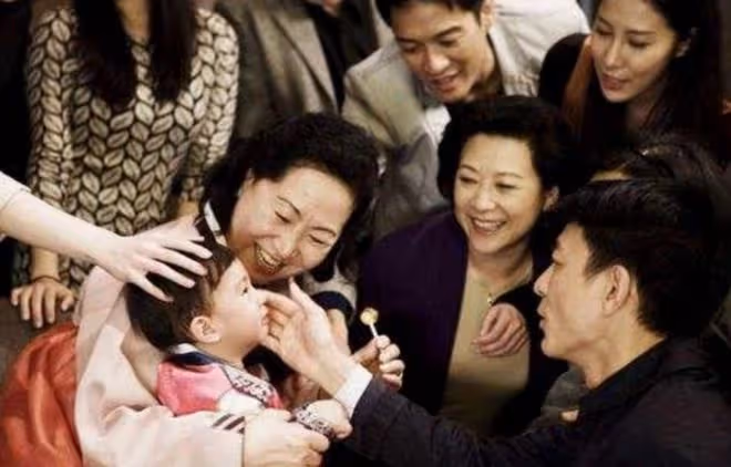 2018年,山西11個姐姐湊32萬給弟買房結婚,還有後續,心酸又現實