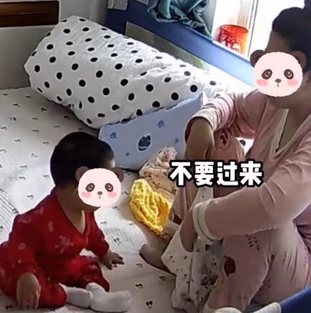 全職寶媽獨自在家帶娃,因寶寶太黏自己崩潰:能不能讓我安靜會兒