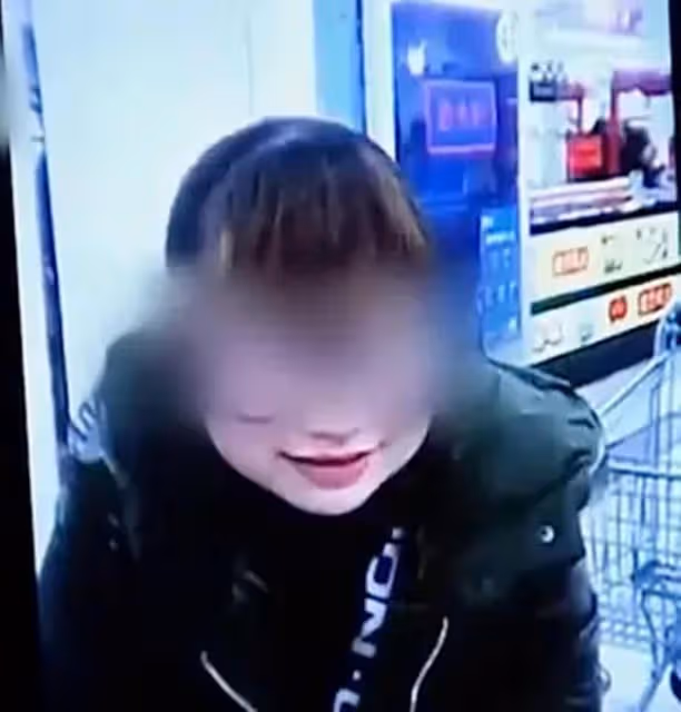 2013年丈夫苦尋失蹤妻子一個月,發現其沒出小區,還查出個大秘密
