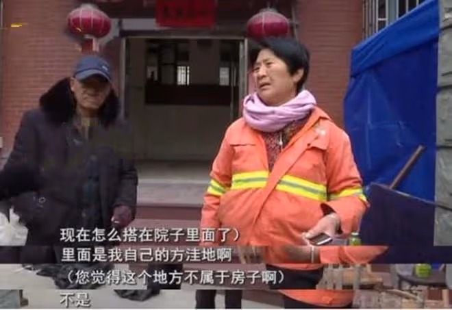 2019年,男子裝修600萬別墅,慘遭老人敲詐:沒有100萬不讓住