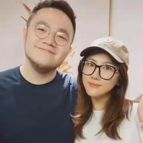 宋丹丹兒媳王博谷:嫁小7歲巴圖生兩子,和婆婆情如姐妹