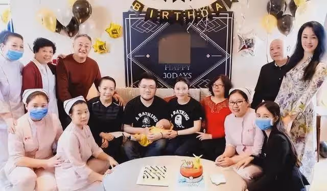 宋丹丹兒媳王博谷:嫁小7歲巴圖生兩子,和婆婆情如姐妹