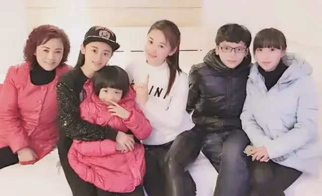 原來她早已去世!被全家8口吸血多年,26歲全身潰爛不治而亡