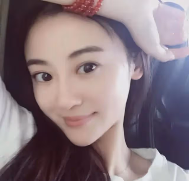 原來她早已去世!被全家8口吸血多年,26歲全身潰爛不治而亡