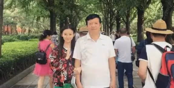 原來她早已去世!被全家8口吸血多年,26歲全身潰爛不治而亡