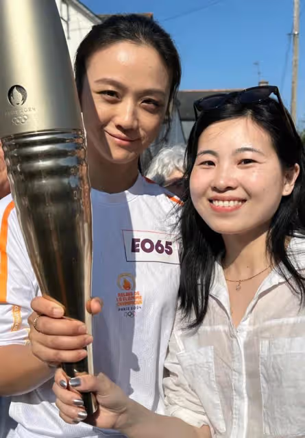 湯唯抵達巴黎將擔任奧運火炬手,終於懂韓國人為什麼那麼愛她