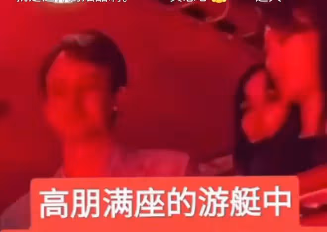 Lisa和LV三公子還沒分手!宴會上接吻,為討好未來婆婆飛回韓國!