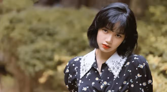 Lisa和LV三公子還沒分手!宴會上接吻,為討好未來婆婆飛回韓國!