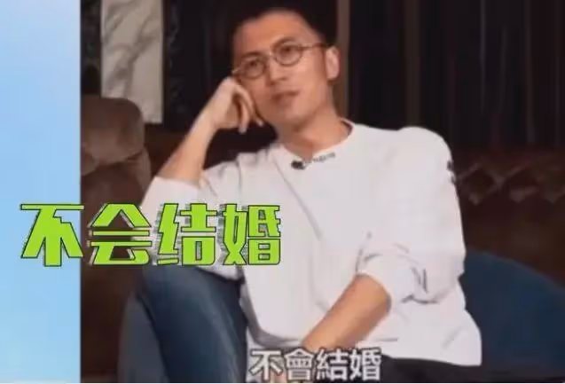 43歲謝霆鋒參加富二代婚禮,看了他的資產,才知他的低調和實力