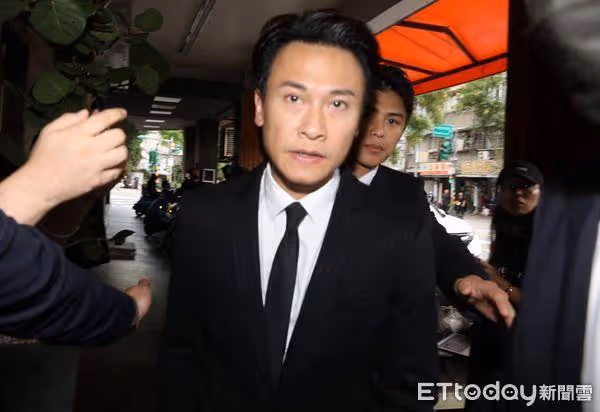 黃嘉千淚眼現身靈堂致哀! 八點檔男星不舍邱璃寬:她消瘦很多