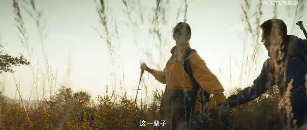 霍建華新劇央視官宣8日播!《玫瑰的故事》搭檔劉亦菲…陸網等5年