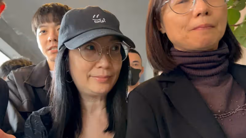 寬姐母喪｜16星弔唁！張小燕徒弟風波後首亮相最有心　謝金燕中斷《浪姐5》返台最遙遠