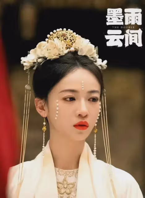 王家衛有多牛?她憑《繁花》提名白玉蘭,在《墨雨雲間》卻成最差